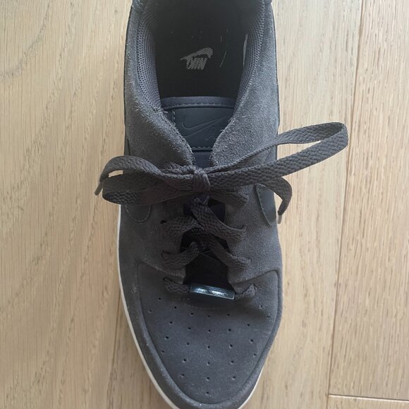 AirForce1 Platform - Picture 3 of 3